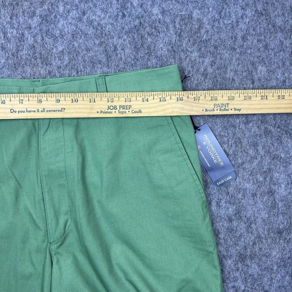 Roundtree & Yorke Men's Chino Pants Poplin Flat Front Green Classic Fit Sz 32x30 - Picture 4 of 12